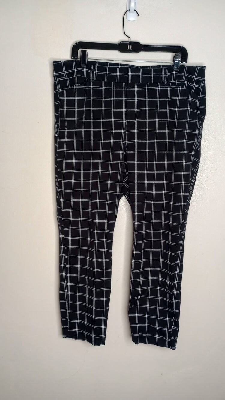 Old Navy High-Rise Pixie Plaid Ankle Pants 16